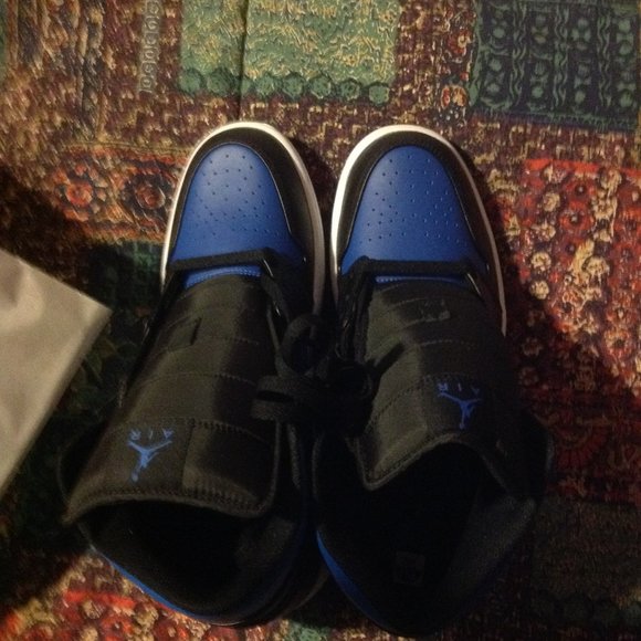 Air Jordan 1 Mid Men's Black, Blue & White Sneakers - USA Size:11.5 - New in Box - Picture 6 of 13